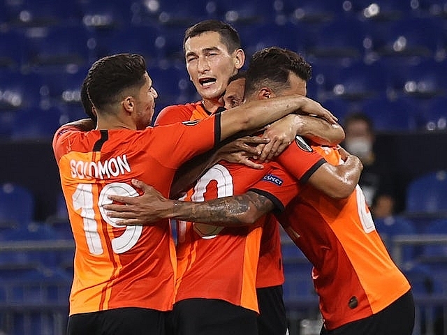 europa league sevilla and shakhtar donetsk book places for semi finals